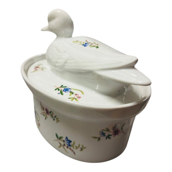 Vintage BIA Cordon Bleu Ceramic Duck Tureen With Lid Floral Design 6" Tall 10" L - Picture 9 of 10